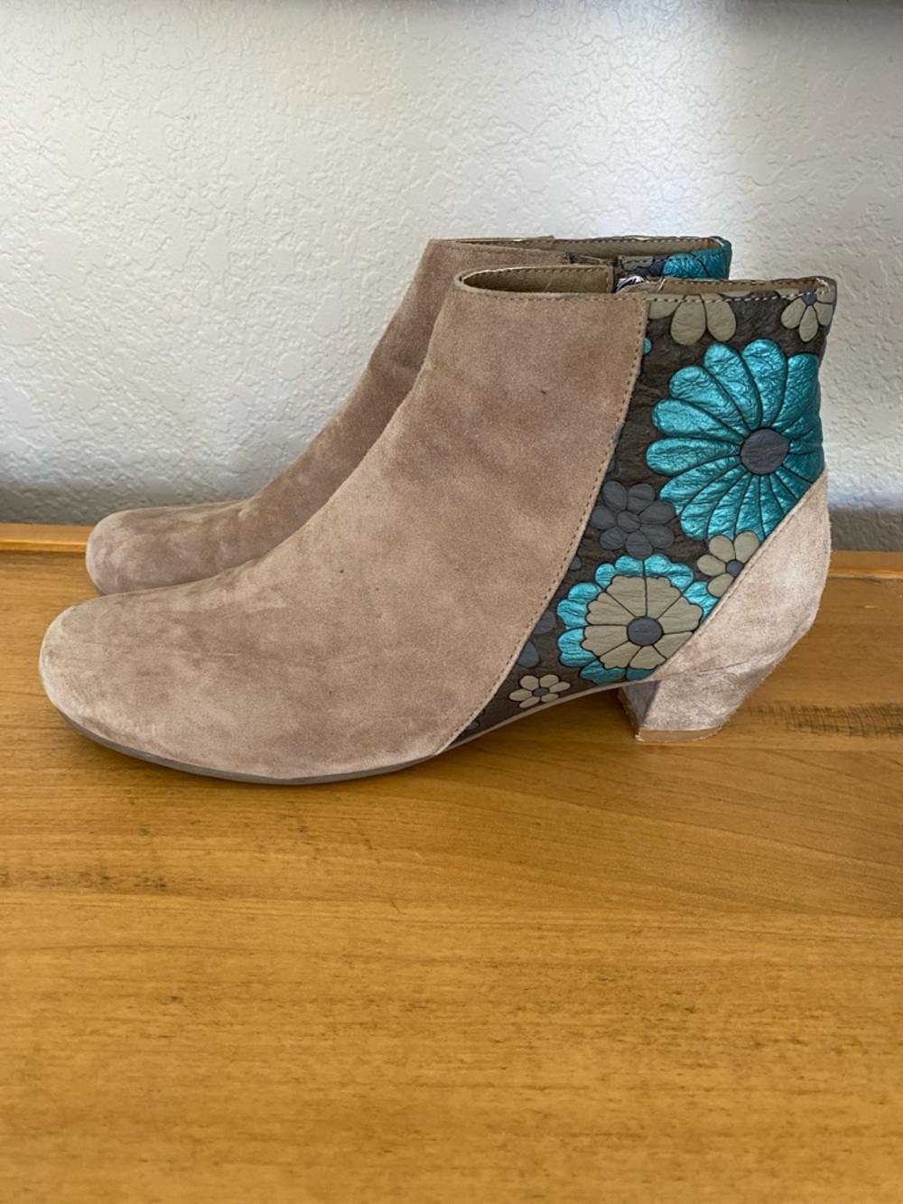Azura sand suede and floral tapestry ankle boots size 38 7.5 worn once